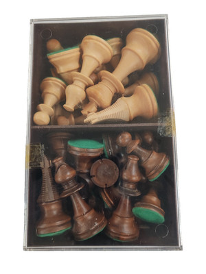 FROM NEGRO-LEADED FELTED CHESS ANTIQUE FINISH N°6