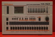 Vintage Roland TR-707 Analog Drum Rhythm Machine Sequencer TR 707 U2335 240711