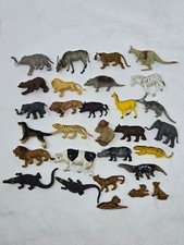 VINTAGE MIXED LOT 29 PC SMALL TOY ANIMALS HARD PLASTIC MOSTLY WILD