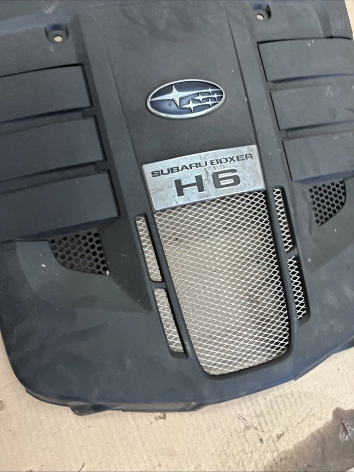 2005 2006 2007 2008 2009 SUBARU LEGACY OUTBACK 3.0 H6 ENGINE COVER OEM Motor - Image 3 of 4