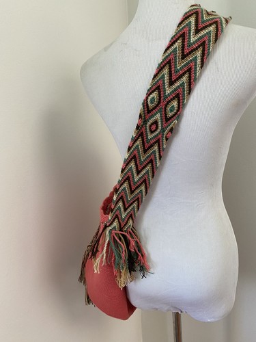 Wayuu Mochila Colombian Bag Handmade Original Unique One of a Kind Lgt Pink NE - Picture 3 of 8
