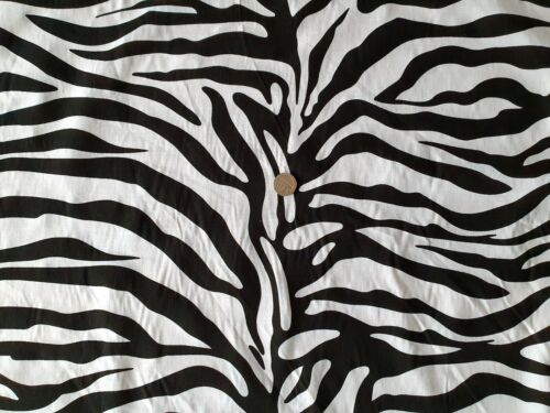 Czarno-biała tkanina/materiał polibawełniany Zebra Design - 1 pełny metr - Zdjęcie 1 z 2
