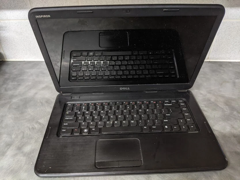 Joblot of 3 Dell laptops, Inspiron N5050 and 3520, please read description - Image 2 of 4