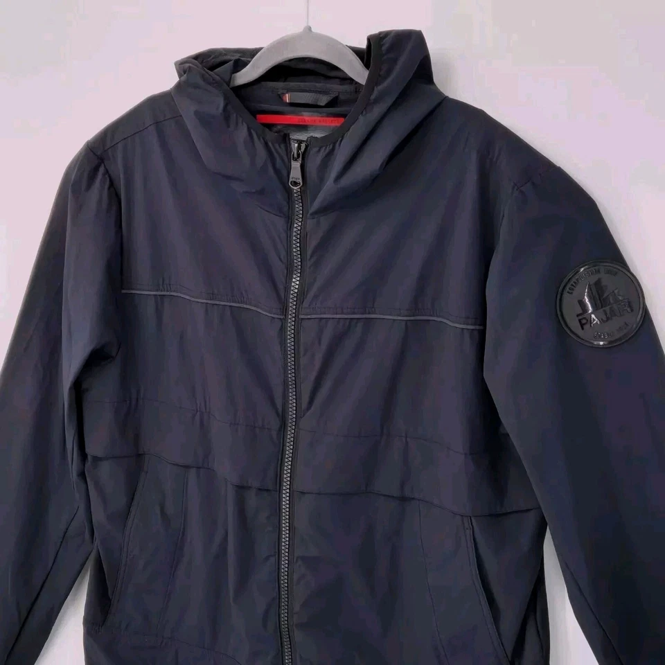 Chaqueta de lluvia con capucha Pajar Spencer precio de venta sugerido por el fabricante $329 Gorpcore negra embalable talla XL Foto 2 de 4
