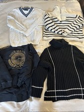 Vier Stück Herren Pullover, ua Yves Saint La...