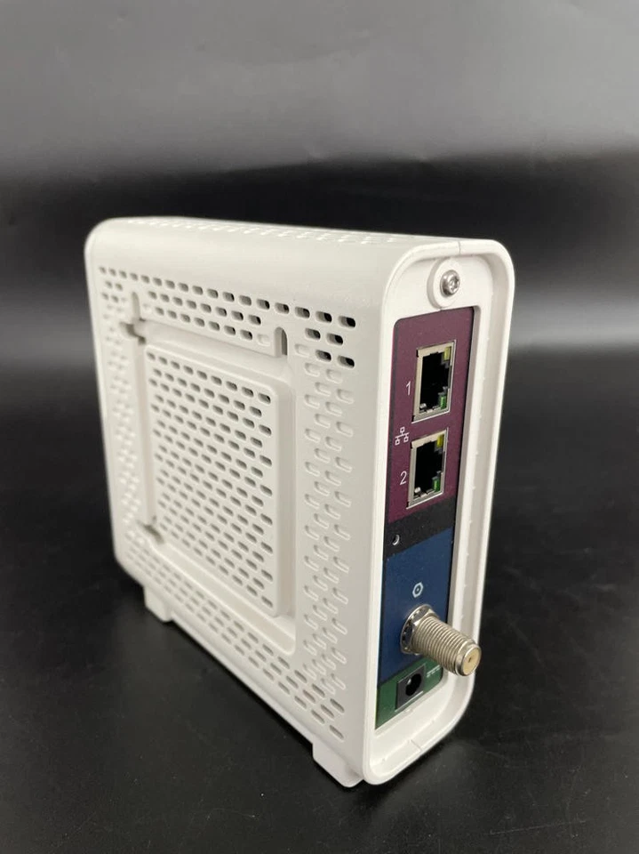 ARRIS (SB8200) - Cable Modem - Fast DOCSIS 3.1 32x8 - Image 3 of 4