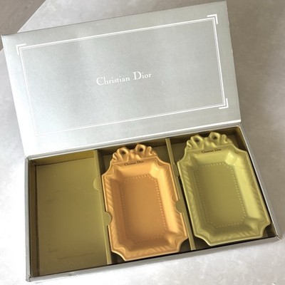 Christian Dior モノグラム皿 オリジナルボックス付き Christian Dior モノグラム皿 オリジナルボックス付き
