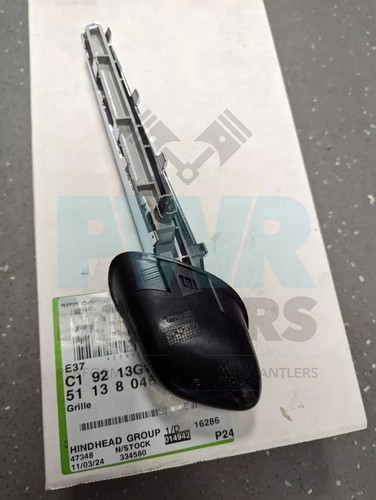 BMW E92 E93 M3 Wing Badge Grill Indicator Front Left 8046501 - Picture 4 of 14