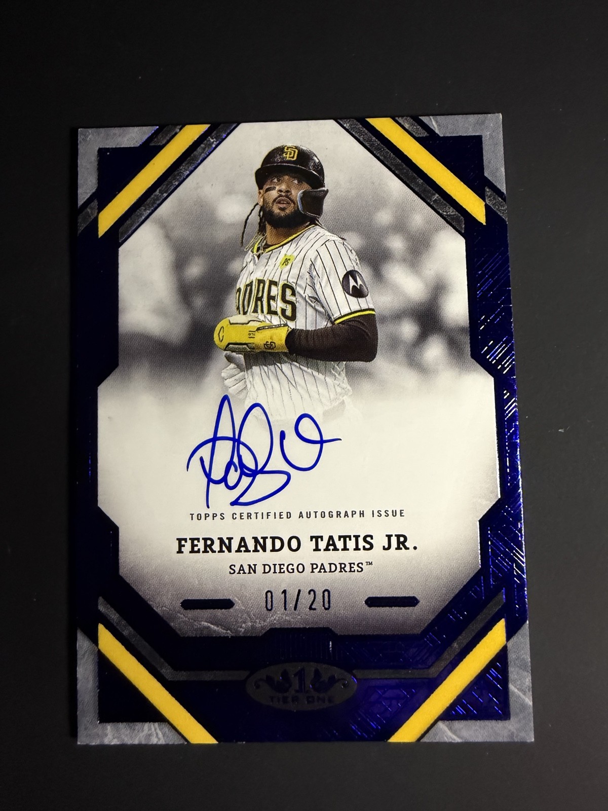 2025 Topps Tier One - Tier One Autographs Fernando Tatís Jr. #T1A-FT Purple Foil
