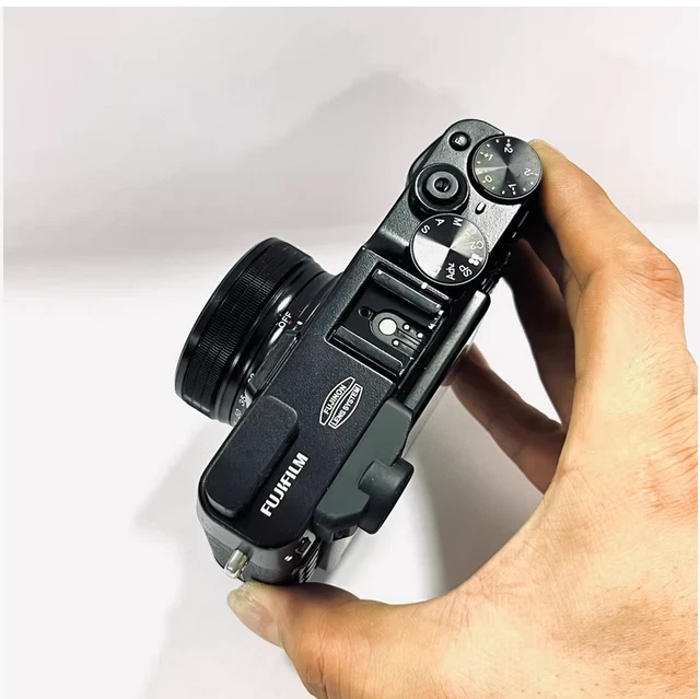 Fujifilm Fuji X Series X20 12.0MP 4x Optical Zoom Digital Camera Black - Image 3 of 4