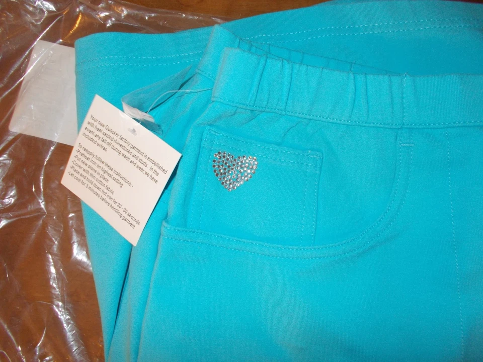 Dream Jeannes by Quacker Factory Light Blue Elastic Waist Skorts Size 3X - Image 4 of 4