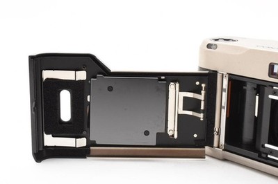 CONTAX T2 Carl Zeiss Sonnar 2.8/38 T Compact Film Camera Silver