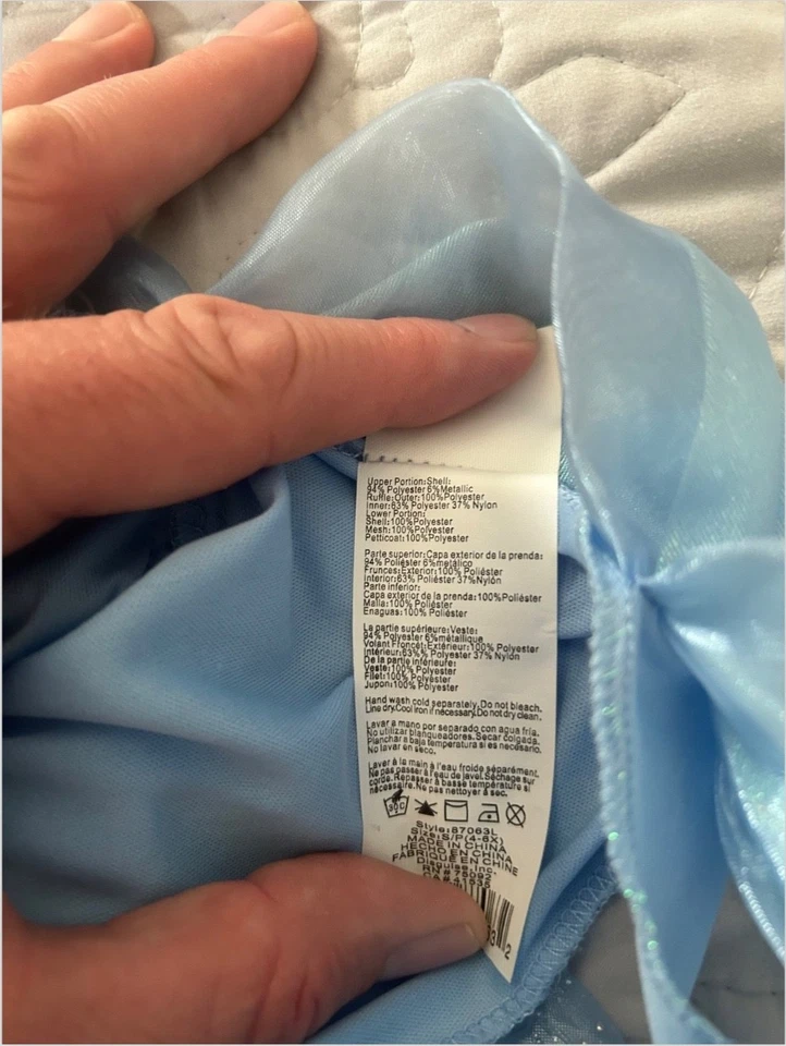 Disney Vestido Cenicienta/Falda Bajo Disfraz Infantil Talla S/P (4-6X) Usado Foto 4 de 4