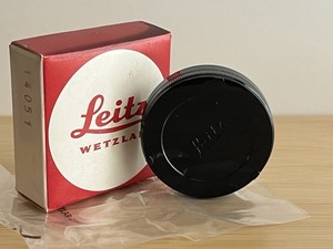 RARE New In BOX Leica ERNST LEITZ GMBH WETZLAR Rear M Mount lens Cap P/N 14051