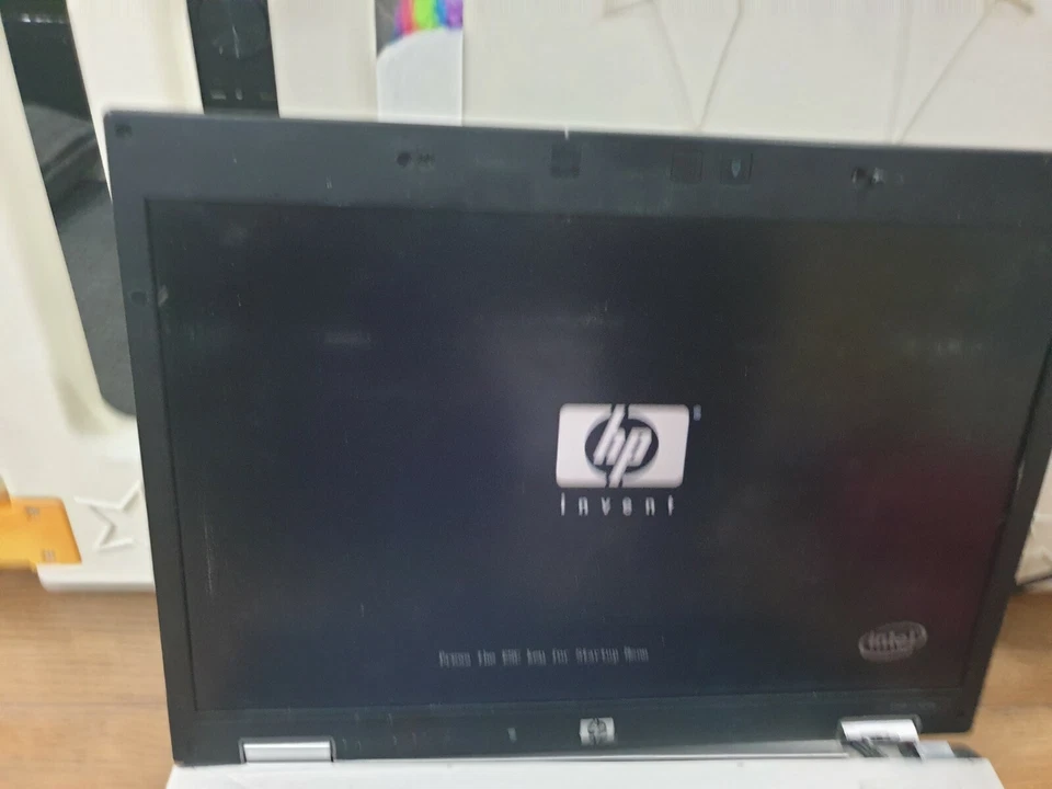 G924 HP Elitebook 8530P 1gb ram turning on laptop For Spares Or Repairs - Image 2 of 4