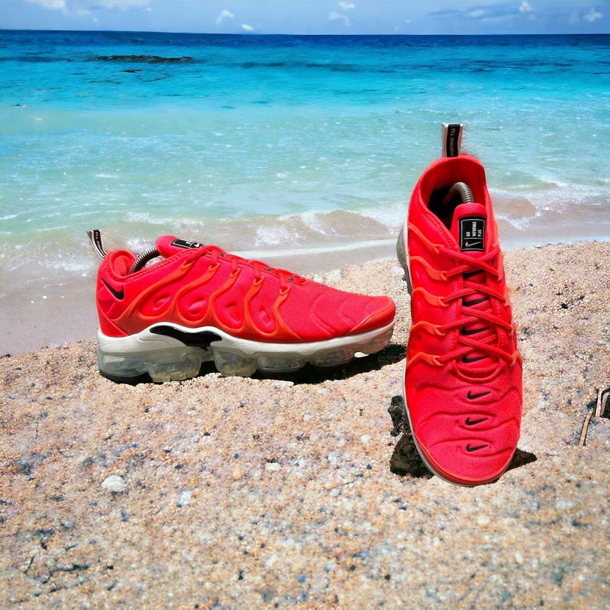 Nike air 2025 vapormax plus overbranding
