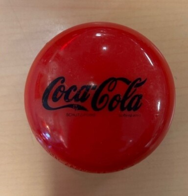 Coca-Cola yo-yo from Germany red plastic SCHUTZMARKEN - KOFFEINHALTIG