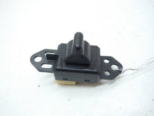 2002 DODGE CARAVAN A/T DRIVER LEFT DOOR LOCK SWITCH OEM 2001 2003 - Picture 4 of 9