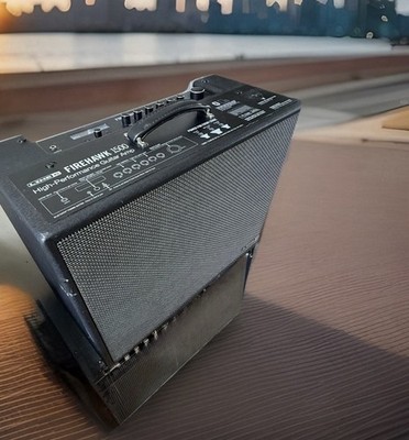 LINE 6 FIREHAWK 1500 Watt Bluetooth Guitar Audio Amplifier Display Model