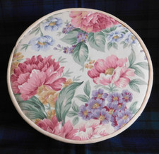 Lovely vintage padded sewing basket