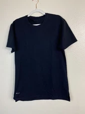 Bylt Basics Black Crew Split Hem T-Shirt size Large Lux Classic Short sleeve