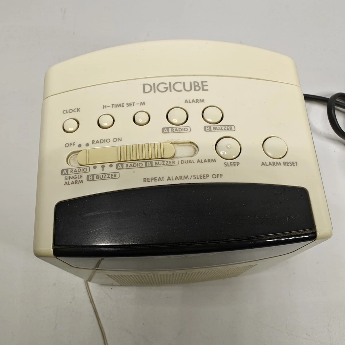 SONY DIGICUBE ICF-C102 NEGRO DESPERTADOR FM AM Funcionando #4