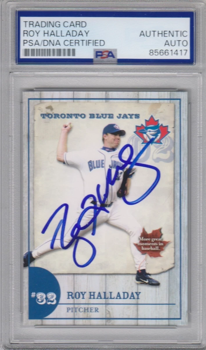 Roy Halladay Autographed Baseball Sports Trading Cards