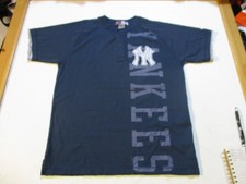 NEW YORK YANKEES BASEBALL NIKE BRAND SEWN LOGO 2 BUTTON NECK VINTAGE T-SHIRT MED