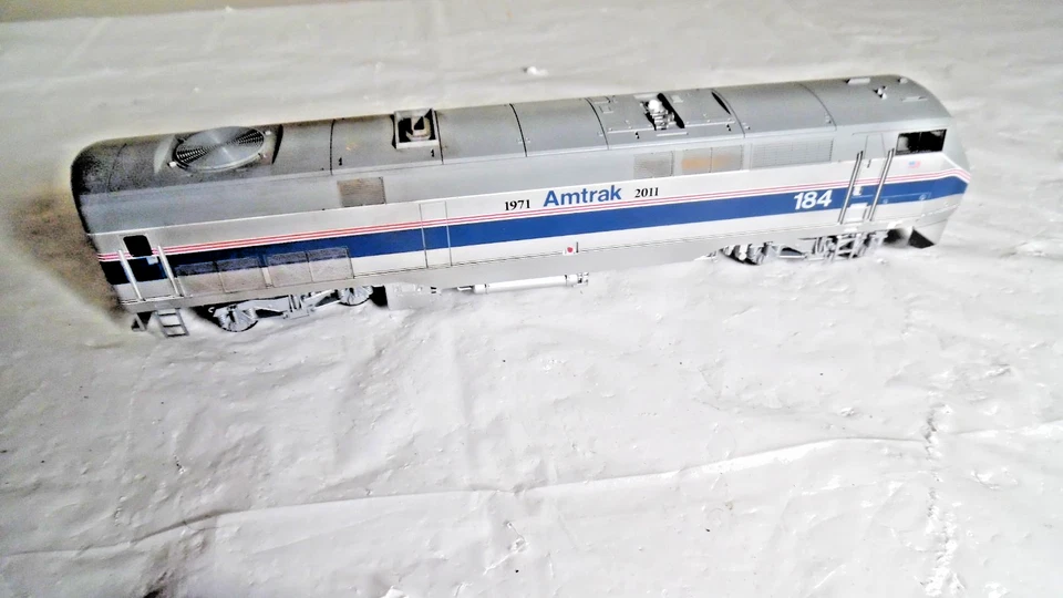 Kato 37-6107 -ST Amtrak GE P42 40Th Phase IV 184 con sonido Traxx Tsuunami DCC y envío Foto 2 de 4