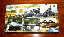 Athearn John Deere HO Scale Rolling Stock Set - 2001
