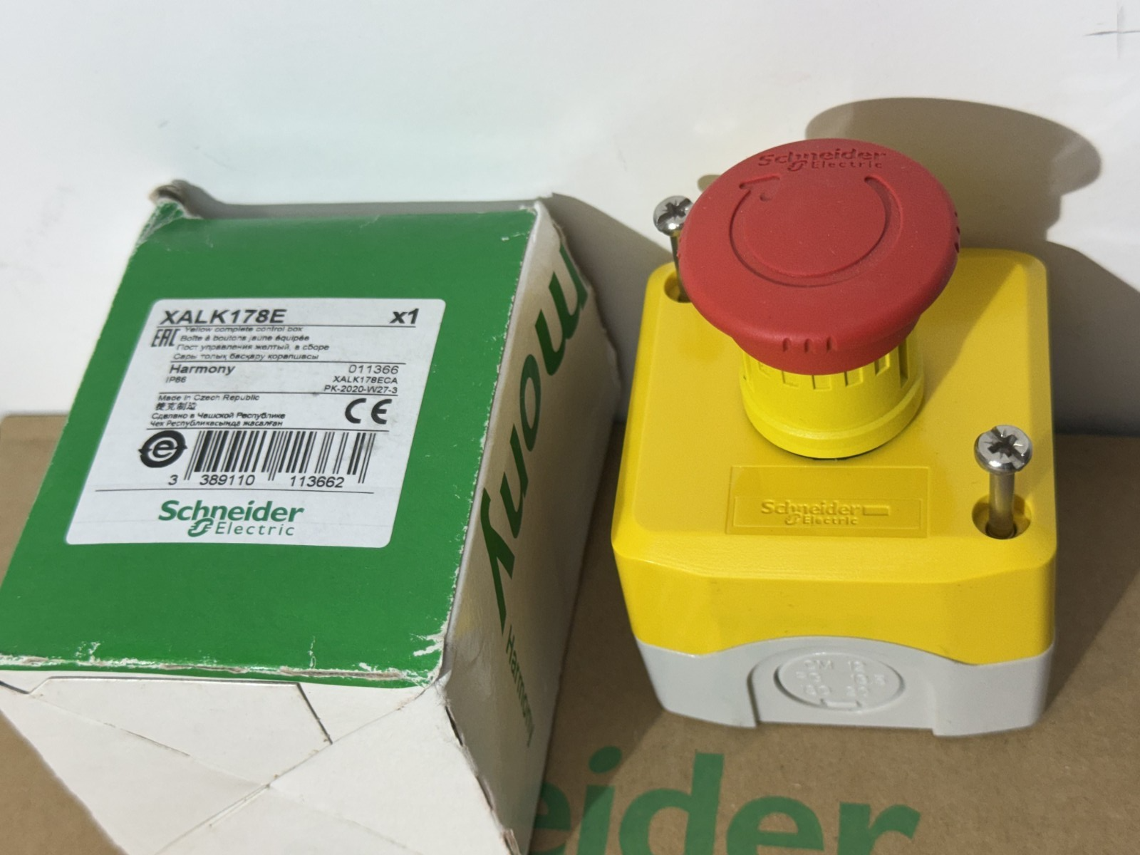 Schneider Harmony Boite coup de poing d'arrêt d'urgence Rouge 1F+1O - XALK178E