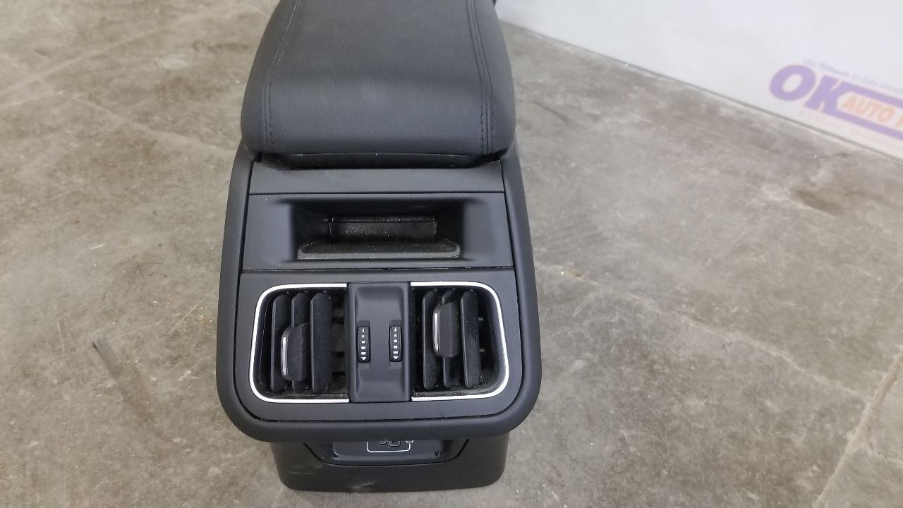 23 2023 MASERATI GRECALE CENTER FLOOR CONSOLE ASSEMBLY BLACK 