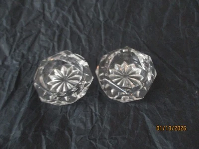 ANCIENNE PAIRE DE SALERON, SALIERE et POIVRIERE en cristal - Photo 1/4