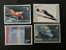 Lot de 4 timbres de Norvège années diverses - encore sur fragments - F99