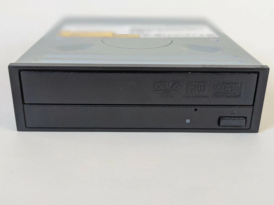 Unidad interna Hitachi-LG DVD grabable CD-RW GWA-4164B Foto 2 de 4