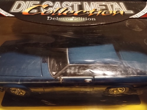 Road Signature 1975 Jaguar XJS - 1:18 Scale Diecast Model New Blue - Picture 7 of 10