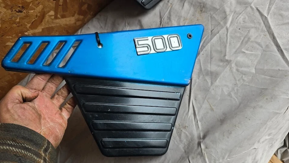 DUCATI 500 GTL GTV 500GTL 500GTL PAR DE CAPAS LATERAIS AZUL COM PARAFUSOS! - Imagem 2 de 4