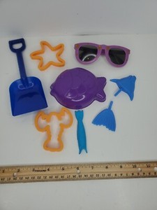 8 pc. Variety Of Assorted Beach Sand Toys