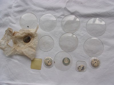 Verre De Montre à Gousset Minéral Ancien - Diamètre 450 Millimètres, Occasion, Origine France
