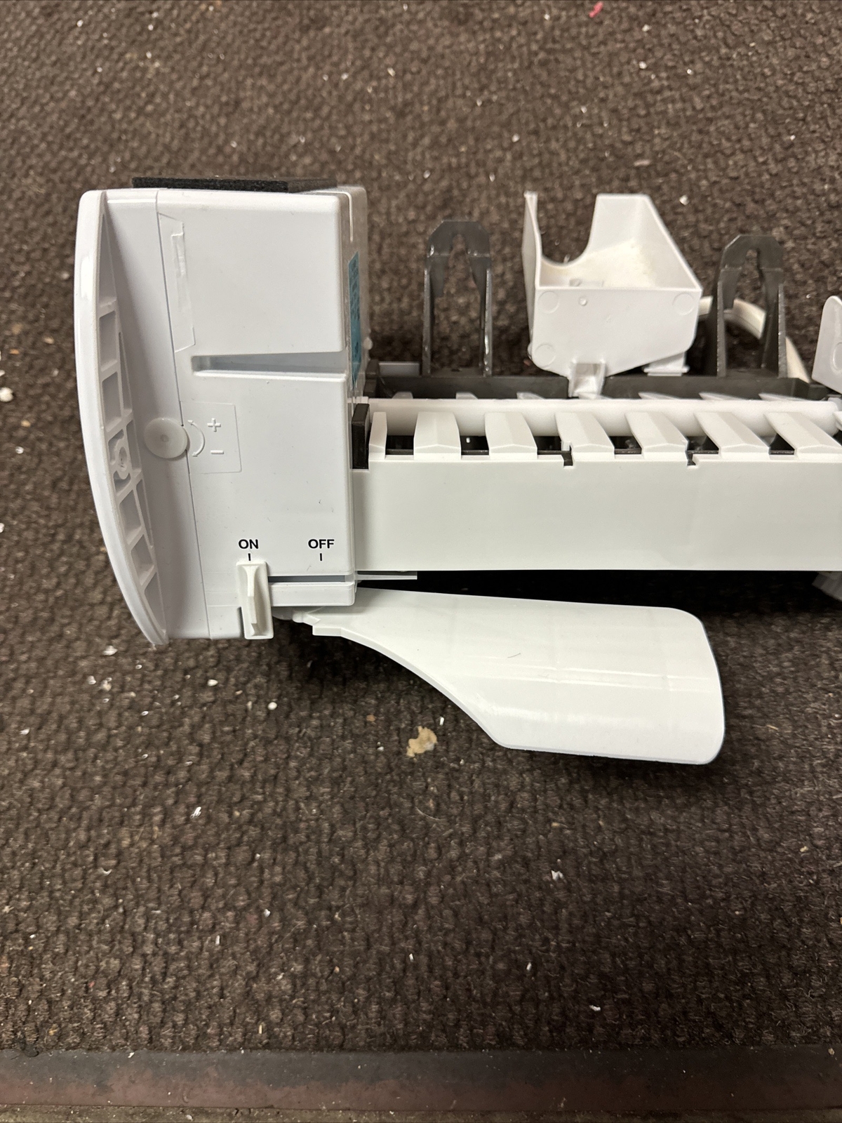 GE WR30X10093 Refrigerator Ice Maker Kit - White