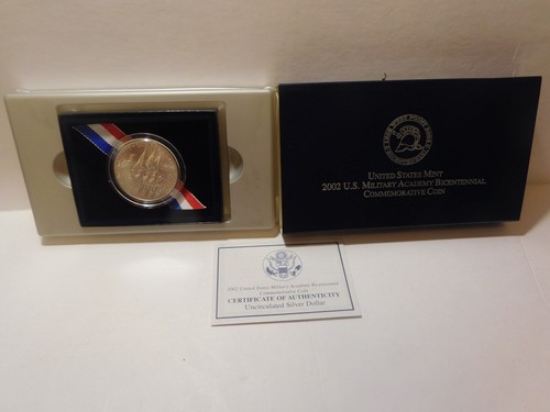 2002 US Military Academy Bicentennial Commemorative Uncirculated Silver Dollar - Picture 3 of 4