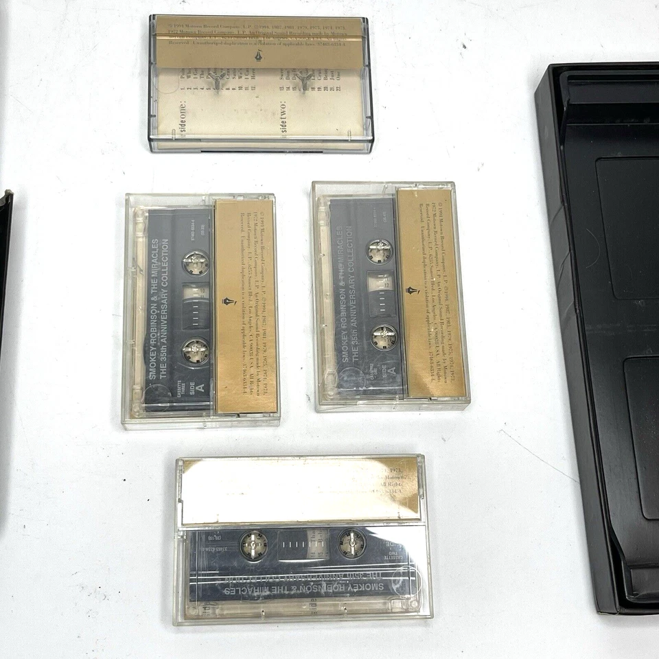 SMOKEY ROBINSON AND THE MIRACLE 35TH ANNIVERSARY COLLECTION 4 CASSETTE BOX SET Foto 3 de 4