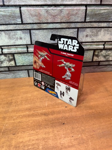 NEW Mattel HMJ01 Hot Wheels Star Wars Starship Select X-WING FIGHTER (RED THREE) - Picture 2 of 2