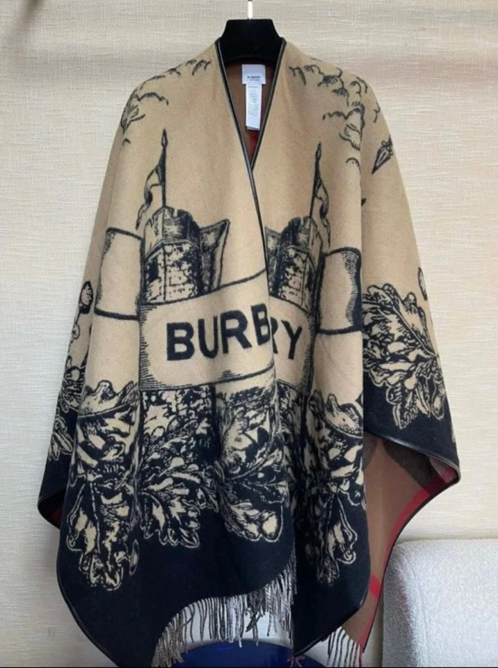 Envoltura de cachemir a cuadros camel Burberry de lujo - Capa reversible con caballero ecuestre Foto 3 de 4