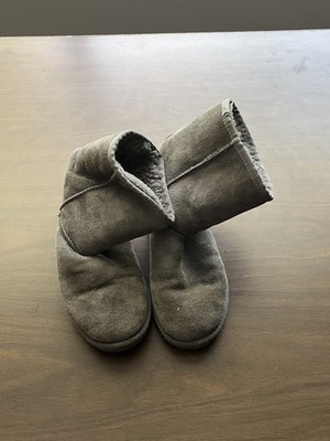 Beige Uggs