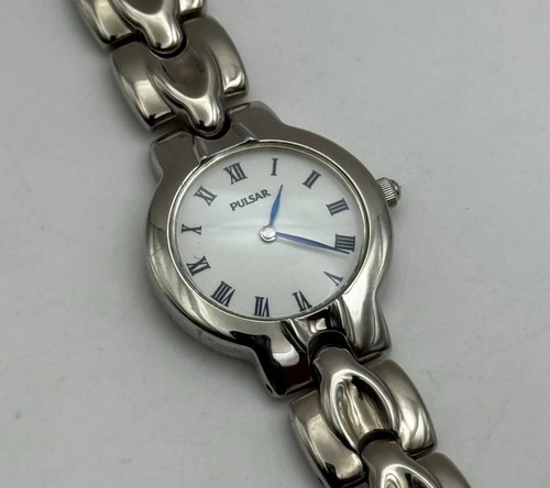 4 x montres à quartz fonctionnelles marques mixtes ton argent équipées de piles neuves - Photo 4 sur 4