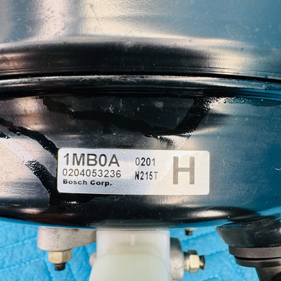 Amplificador de freno Infiniti M56 2011-2013 con cilindro maestro OEM (127 K) Foto 2 de 4