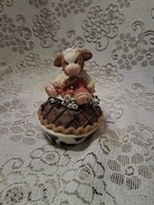 Mary's Moo Moo's Chocolate Pie #372730 "You're A Sweet Friend" 1998 Enesco