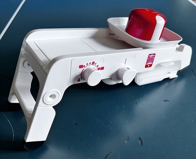 TUPPERWARE MANDOLIN HIGH GRADE KITCHEN SLICER ADJUSTABLE FOLDING BASE OPEN BOX