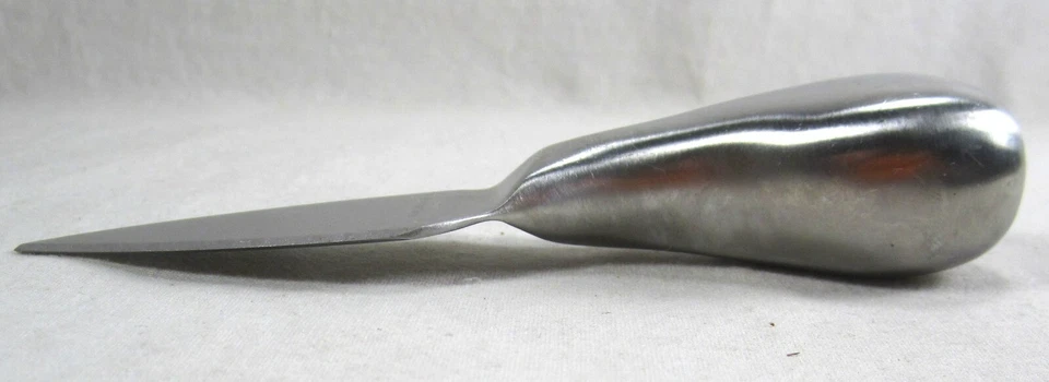 Cuchillo para Queso BRANDANI INOX STEEL CEPILLADO NÍQUEL PLATA Diseño de Una Pieza 5" Foto 2 de 3